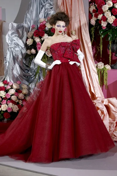 Look 32